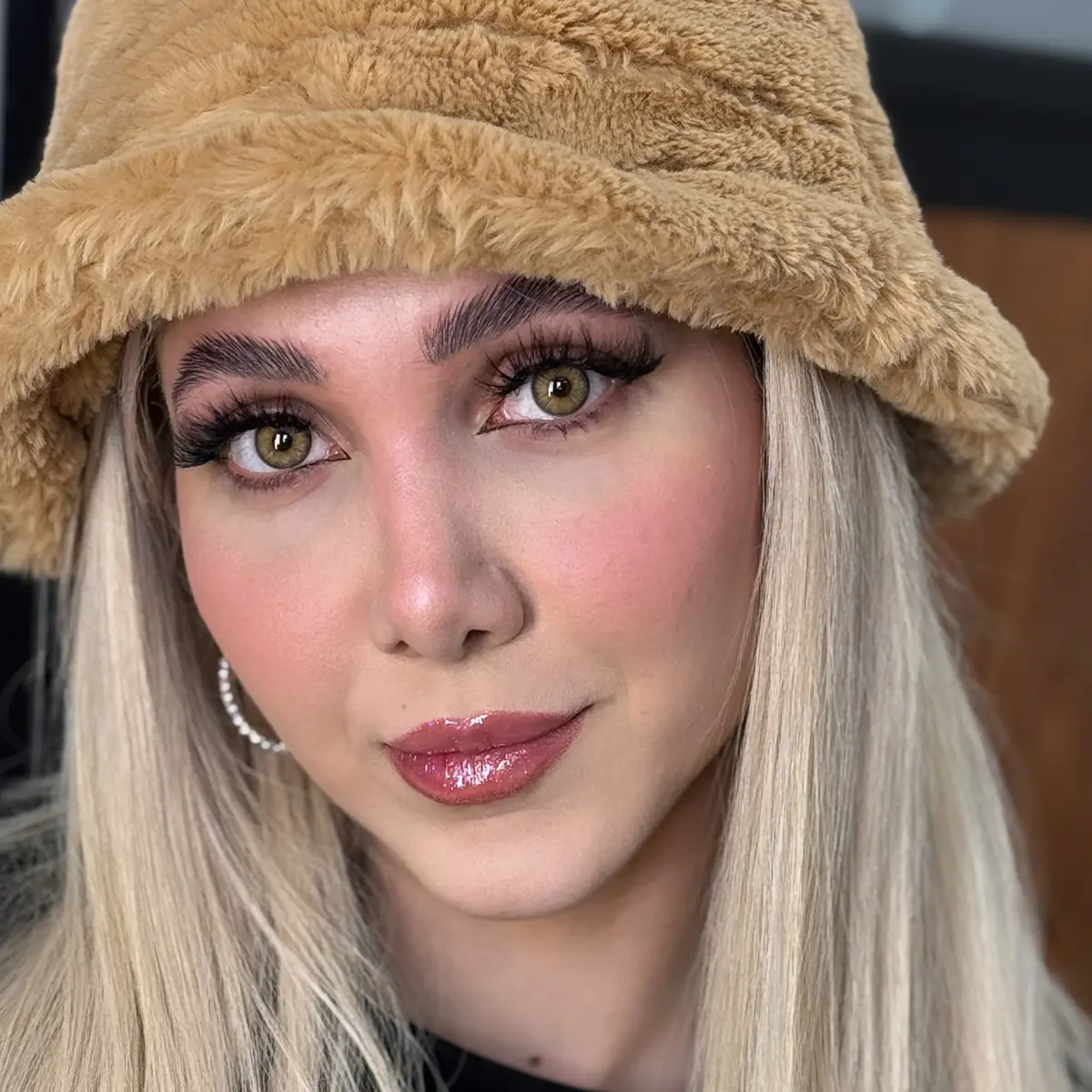 amanda-caramel-510-03
