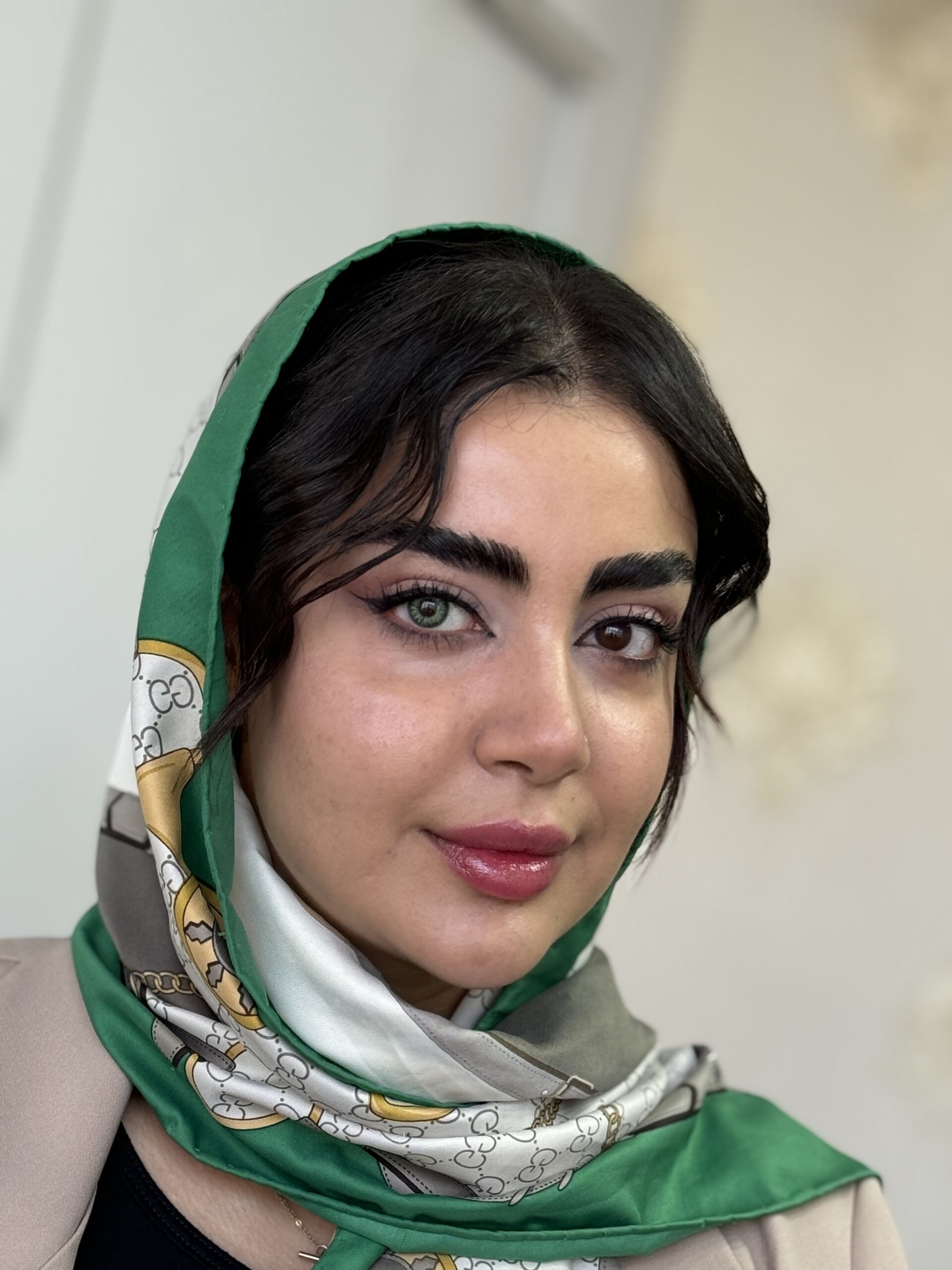 لنز سبز آلموند گرین آماندا کد 542