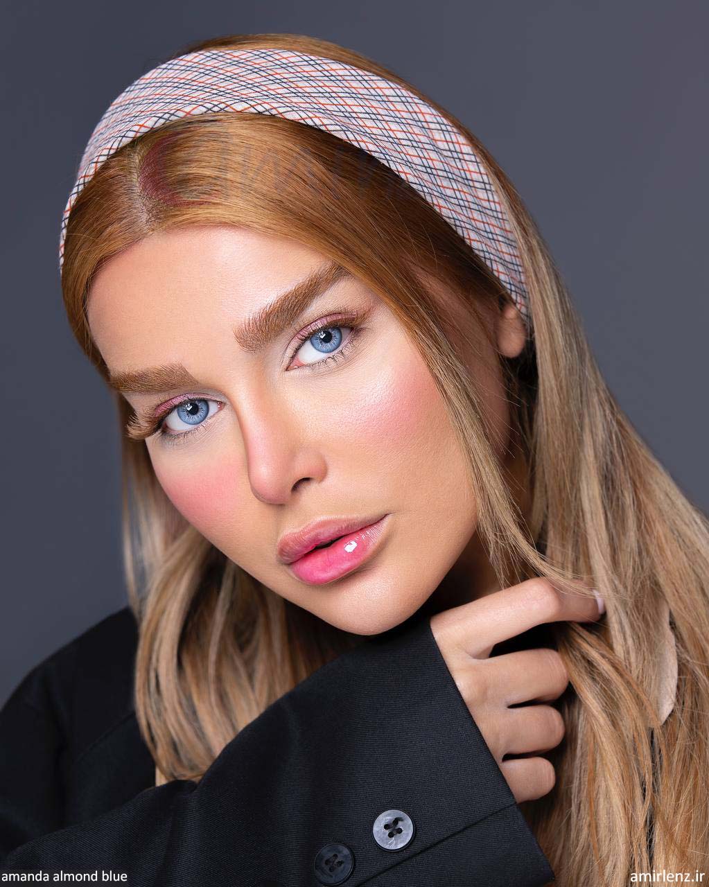 لنز آبی آسمانی آلموند بلو آماندا کد562