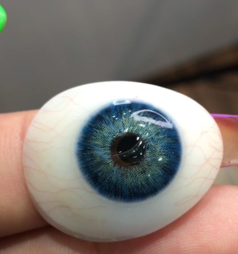 لنز آبی سبز دور محو آنتراکتیک بلو فرش لیدی کد 918