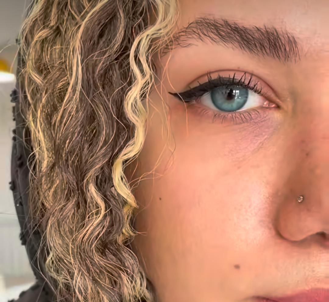 لنز آبی اقیانوسی دوردار امرالد اسپل فرش لیدی کد 916