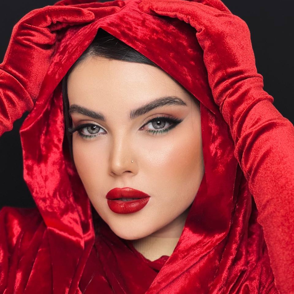 لنز طوسی عسلی مونتانا ایفوریا کد 714