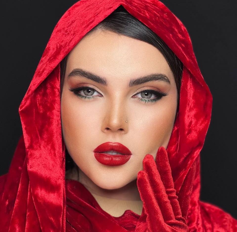 لنز طوسی عسلی مونتانا ایفوریا کد 714