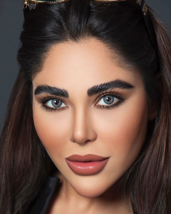 لنز رنگی طوسی سبز کد 550 لنز رنگی طوسی سبز کد 550