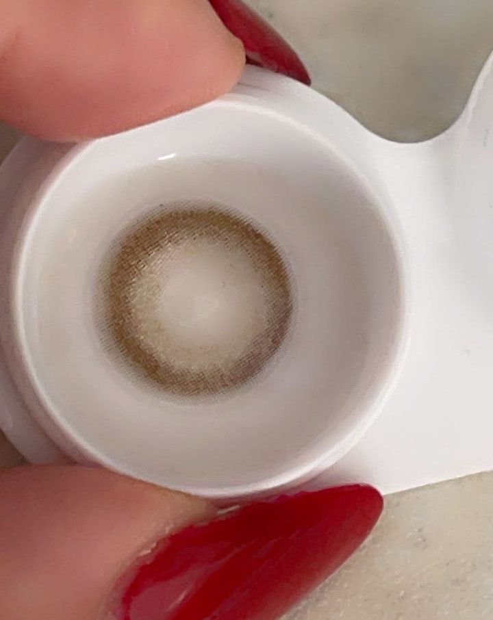 لنز قهوه ای عسلی تیره لومو کوکو لومنتو کد1206