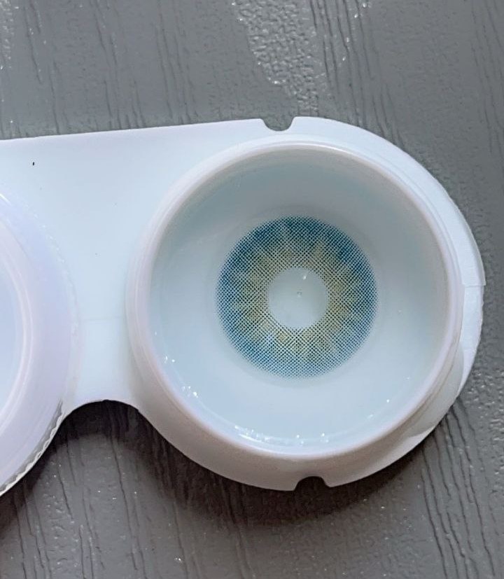 لنز سرمه ای سبز لومو نیوی لومنتو کد 1204