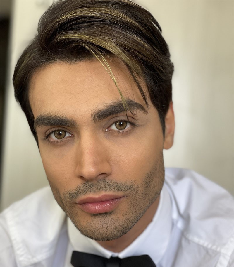 لنز قهوه ای عسلی دورمشکی الیوا لایت براون مینی آوا کد 1257