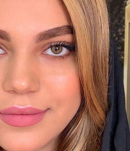 لنز قهوه ای عسلی دورمشکی الیوا لایت براون مینی آوا کد 1257