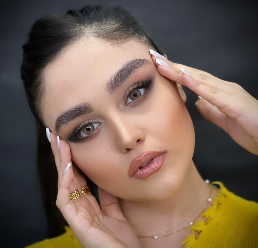 لنز قهوه ای عسلی دور مشکی می براون نورکد 1272