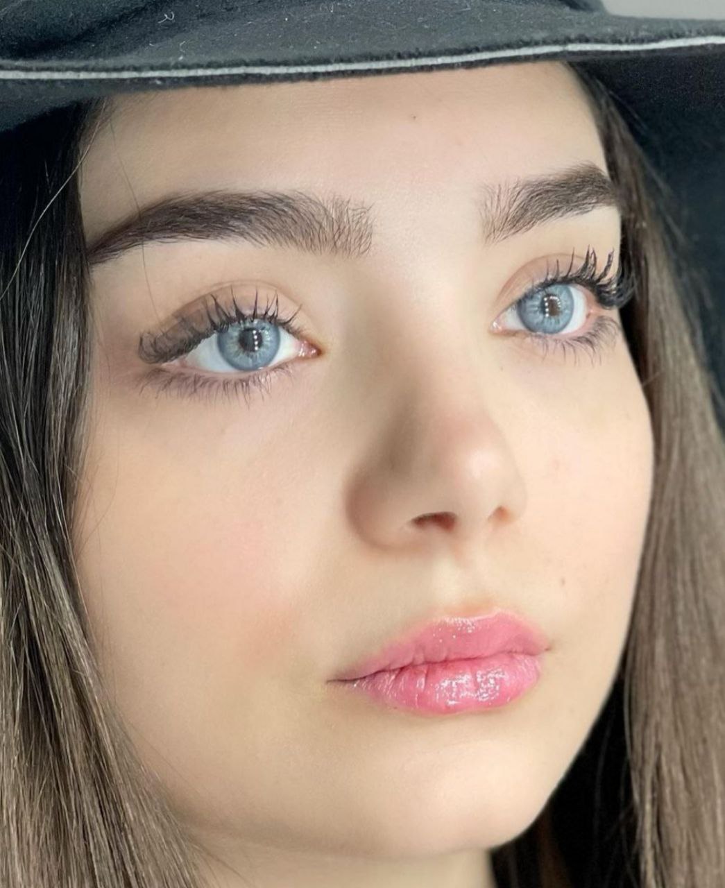 لنز آبی آسمانی آلموند بلو آماندا کد562