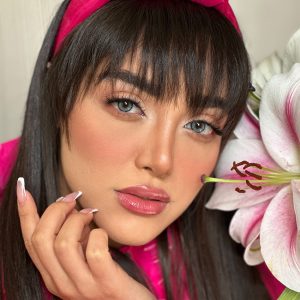 لنز رنگی آبی اقیانوسی دور مشکی کد 547