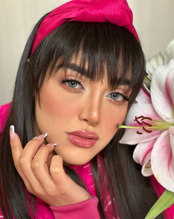 لنز رنگی آبی اقیانوسی دور مشکی کد 547 لنز رنگی آبی اقیانوسی دور مشکی کد 547