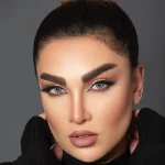 لنز چشم آلموند گری آماندا لنز چشم آلموند گری آماندا