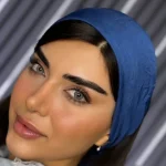 لنز چشم آلموند گری آماندا روی چشم تیره لنز چشم آلموند گری آماندا روی چشم تیره