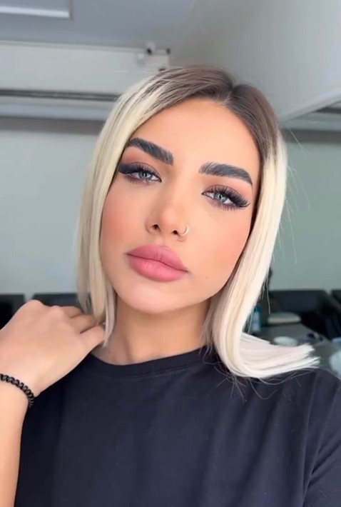 لنز طوسی آبی کارولینا ایفوریا کد 720