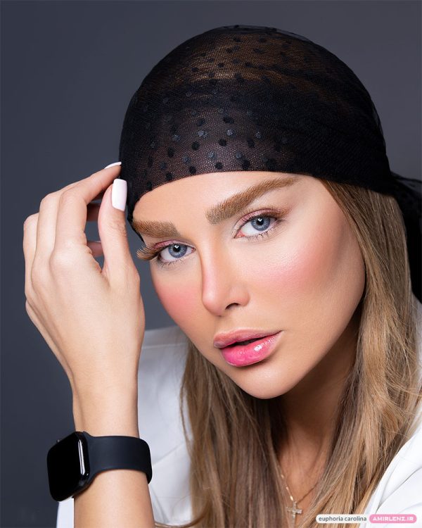 لنز رنگی طوسی آبی کد 720 لنز رنگی طوسی آبی کد 720