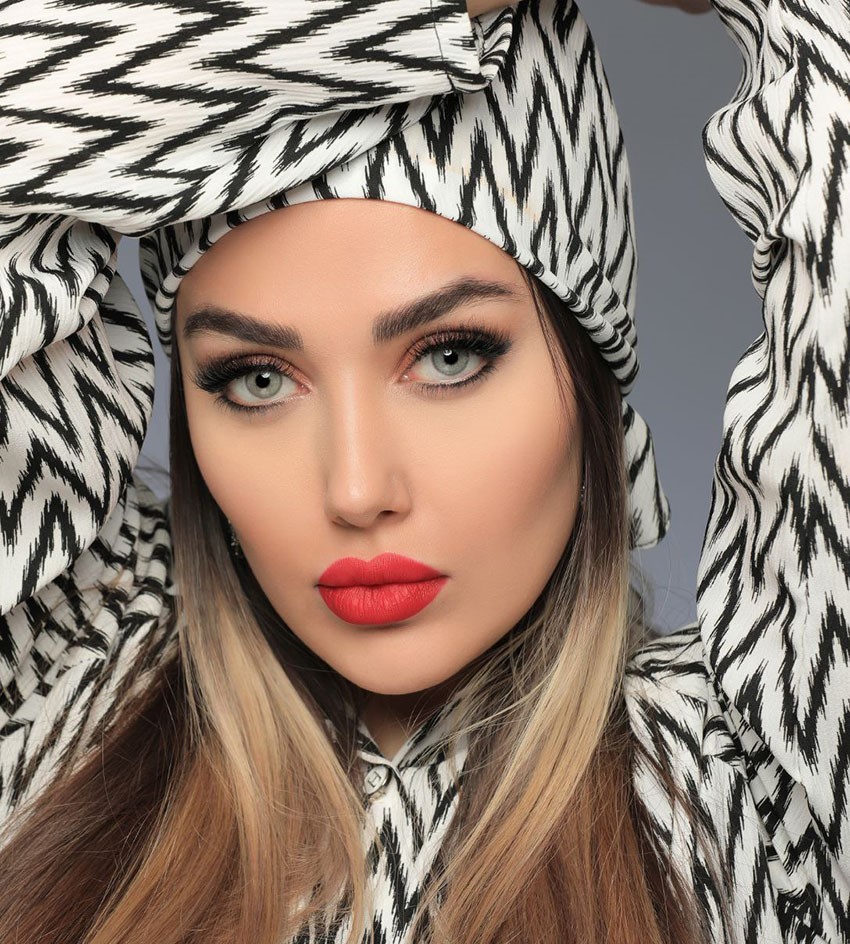 لنز سبز طوسی روشن می رز نور کد 1271