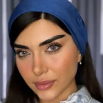 لنز چشم هاوایی گری اماندا روی چشم مشکی لنز چشم هاوایی گری اماندا روی چشم مشکی