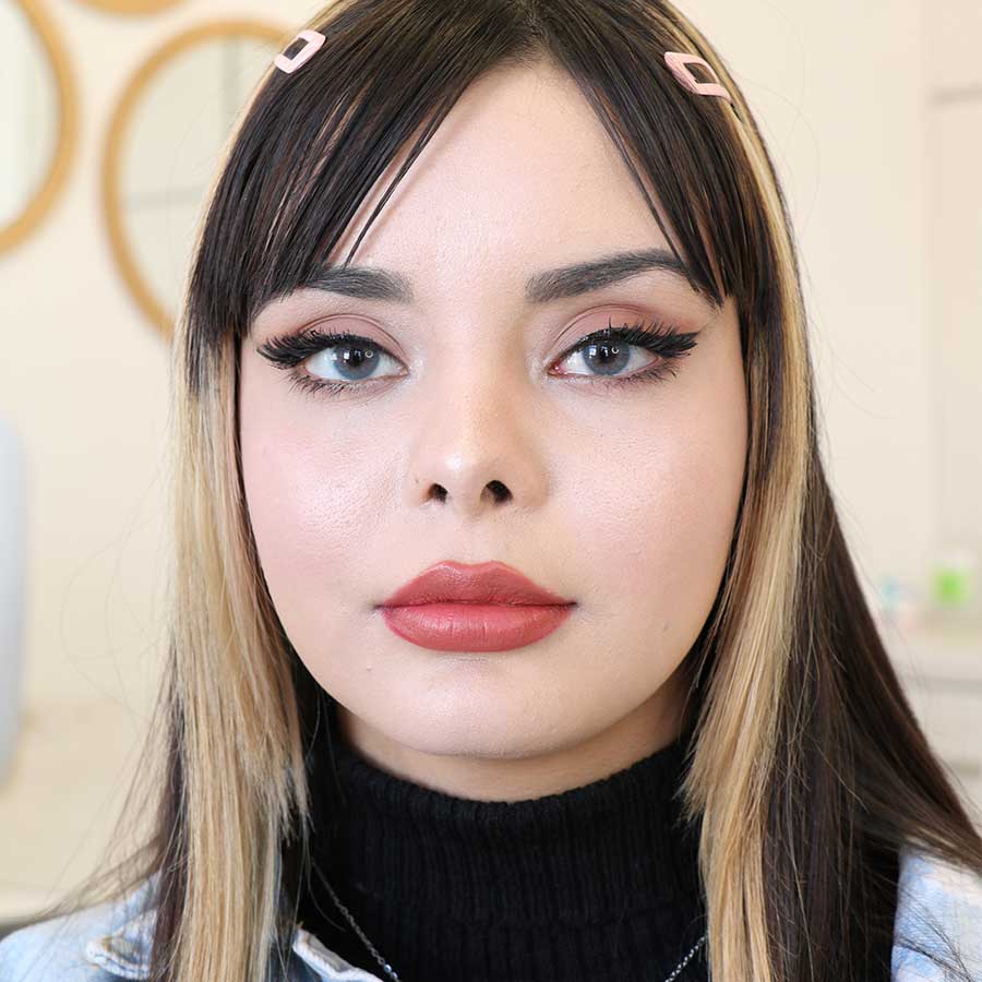 لنز آبی عسلی نیل ایفوریا کد 713