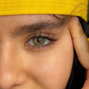 لنز عسلی کاراملی با طرح گل جورجیا کارامل اماندا کد 575