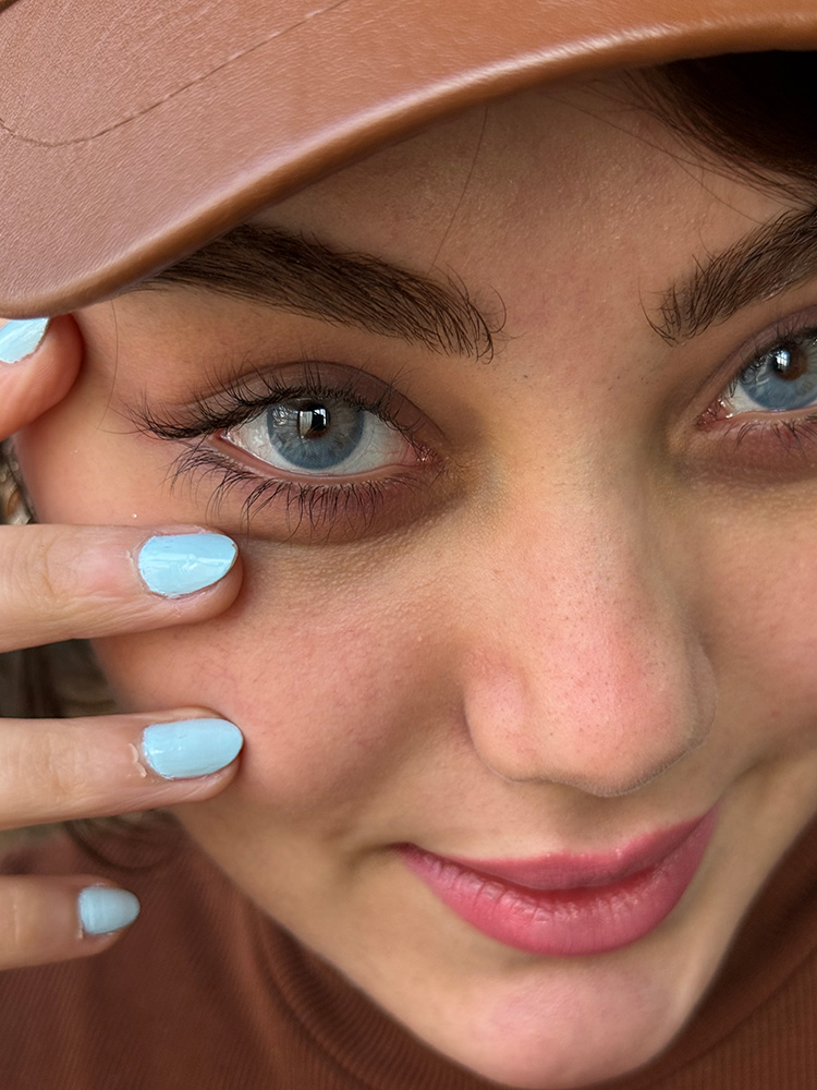 لنز آبی سبز عسلی نیویورک بلو آماندا