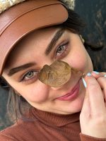 لنز عسلی آجری رگه های خاکی دوردار نیویورک هیزل
لنز عسلی آجری رگه های خاکی دوردار نیویورک هیزل