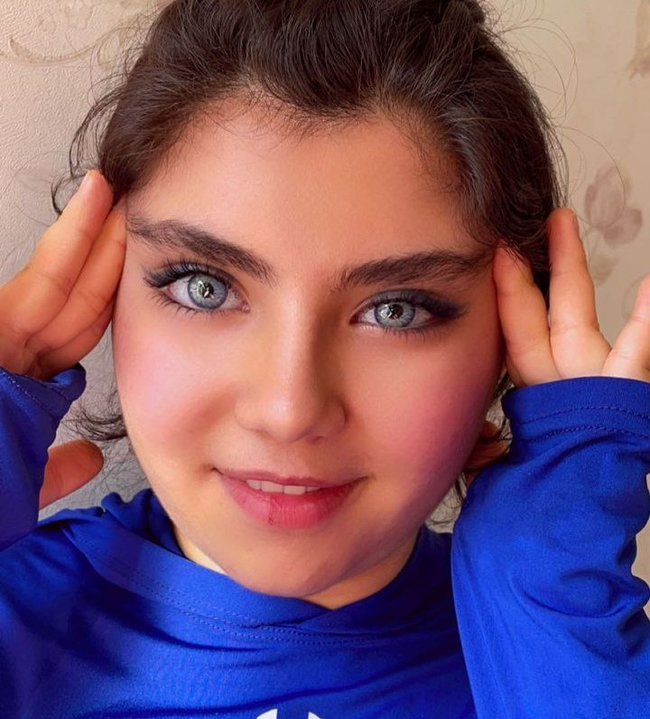 لنز آبی دور سرمه ای خاص نیکوزیا بلو آی شیر کد604