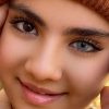 لنز آبی طوسی روشن پنج بعدی سیلور بلو امانداکد 572 لنز آبی طوسی روشن پنج بعدی سیلور بلو امانداکد 572