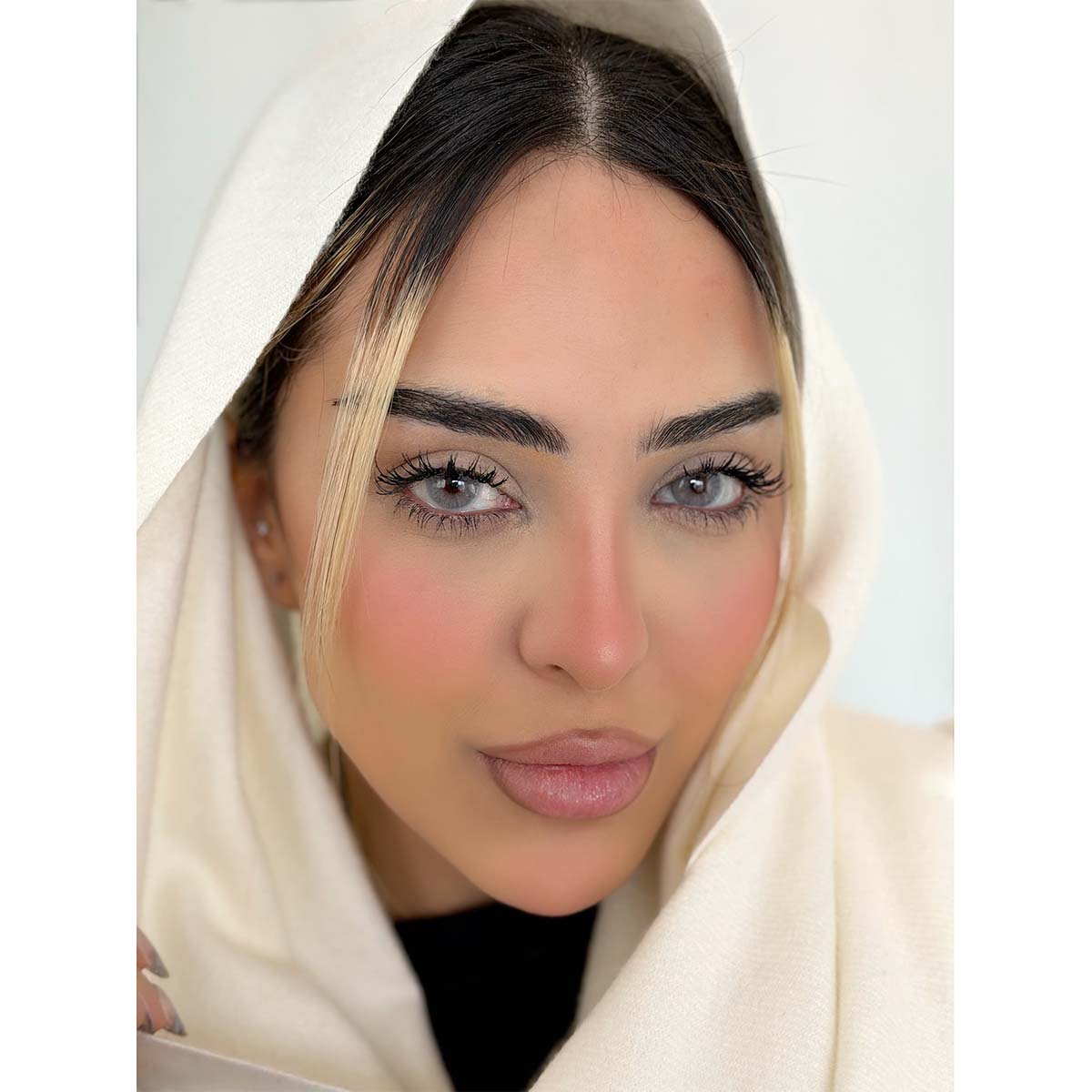 لنز چشم رنگی طوسی خاکستری سیلور یونیک