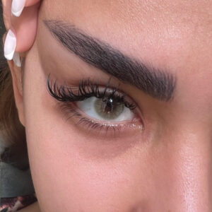 لنز چشم رنگی سبز عسلی استار گرین آماندا