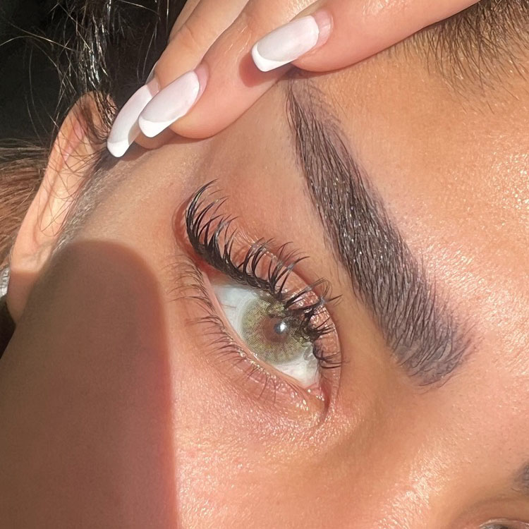 لنز چشم رنگی سبز عسلی استار گرین آماندا