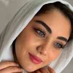 لنز آرکتیک بلو اماندا روی چشم سیاه لنز آرکتیک بلو اماندا روی چشم سیاه