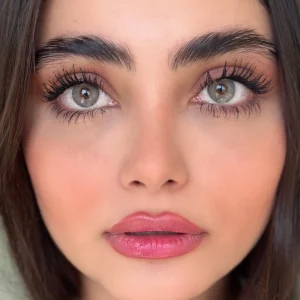 لنز رنگی طوسی خاکستری سبز لومیر گری نئوکاسمو