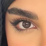 لنز رنگی قهوه ای عسلی تیره دوردار آتیشی نئوکاسمو