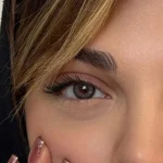 لنز رنگی طوسی خاکستری تیره دور محو نیارا نئوکاسمو