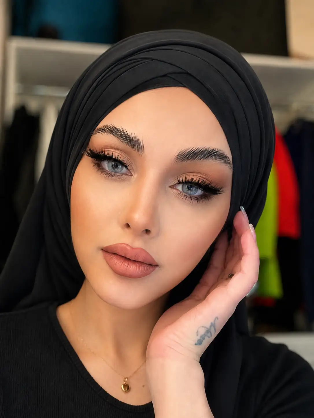رنگ لنز طوسی سبز